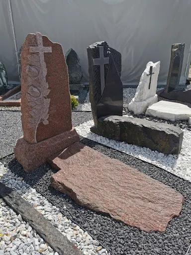 Kamieniarstwo Artystyczne - Pomniki i Nagrobki